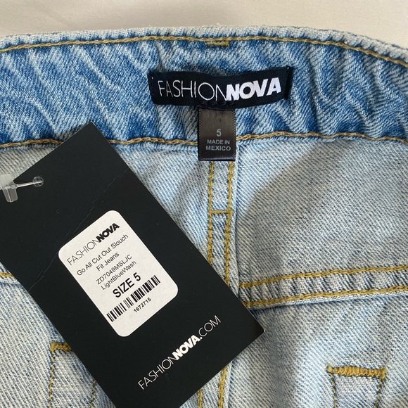 Fashion Nova Ripped Jeans - Picture 3 of 3